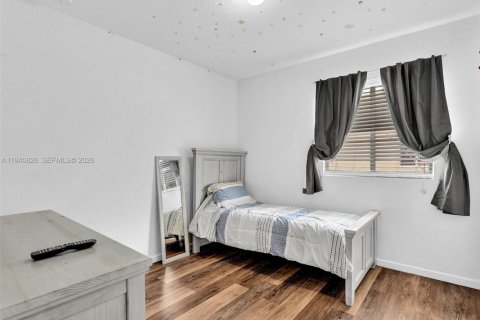 Villa ou maison à vendre à Homestead, Floride: 4 chambres, 191.19 m2 № 1998324 - photo 30