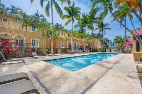 Condominio en venta en Aventura, Florida, 2 dormitorios, 122.26 m2 № 1864988 - foto 16