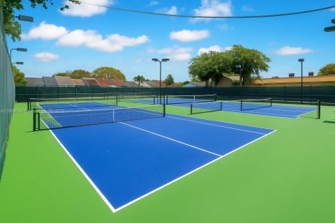 Купить виллу или дом в Майами, Флорида 3 спальни, 126.44м2, № 1949735 - фото 24