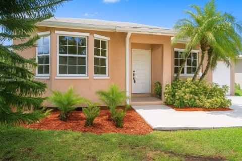 Купить виллу или дом в Майами, Флорида 3 спальни, 126.44м2, № 1949735 - фото 2