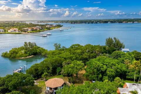 House in Jupiter, Florida 7 bedrooms, 1012.63 sq.m. № 2072551 - photo 5