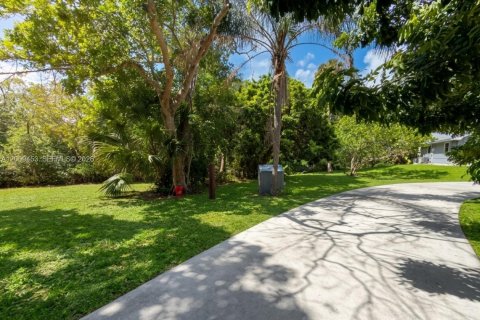 House in Jupiter, Florida 7 bedrooms, 1012.63 sq.m. № 2072551 - photo 8