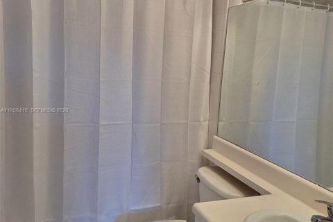 Снять в аренду кондоминиум в Мирамар, Флорида 2 спальни, 90.77м2, № 2011317 - фото 11