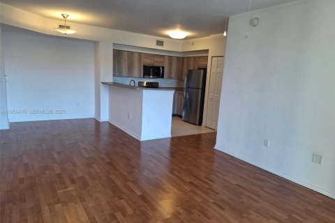 Кондоминиум с 2 спальнями в Мирамар, Флорида № 2011317