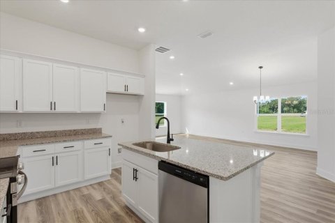 House in Alachua, Florida 4 bedrooms, 153.01 sq.m. № 2200465 - photo 4