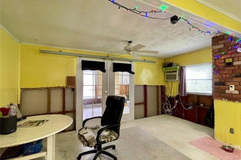 House in Weeki Wachee, Florida 2 bedrooms, 95.88 sq.m. № 1723656 - photo 21