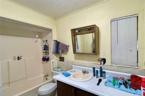 House in Weeki Wachee, Florida 2 bedrooms, 95.88 sq.m. № 1723656 - photo 26