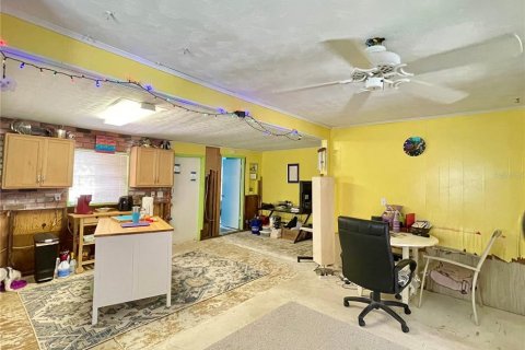 House in Weeki Wachee, Florida 2 bedrooms, 95.88 sq.m. № 1723656 - photo 3