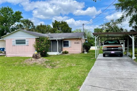 House in Weeki Wachee, Florida 2 bedrooms, 95.88 sq.m. № 1723656 - photo 14