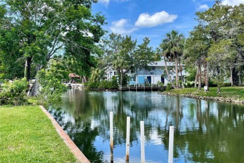 House in Weeki Wachee, Florida 2 bedrooms, 95.88 sq.m. № 1723656 - photo 10