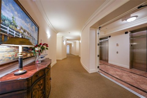 Condo in Cape Coral, Florida, 3 bedrooms  № 2101806 - photo 30