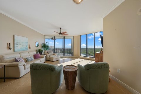Condo in Cape Coral, Florida, 3 bedrooms  № 2101806 - photo 23