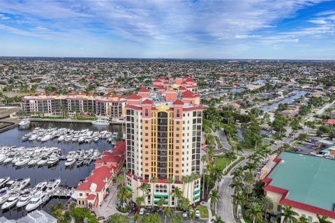 Condo in Cape Coral, Florida, 3 bedrooms  № 2101806