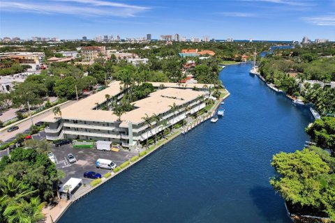 Condominio en venta en Fort Lauderdale, Florida, 1 dormitorio, 78.97 m2 № 2154017 - foto 16