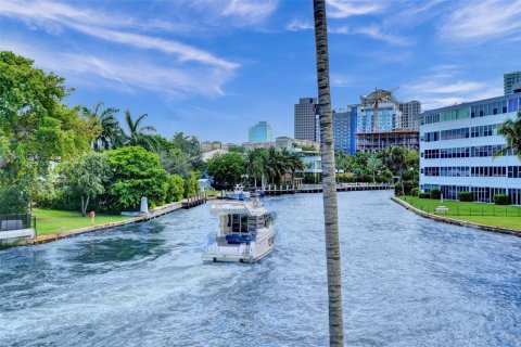 Condominio en venta en Fort Lauderdale, Florida, 1 dormitorio, 78.97 m2 № 2154017 - foto 20