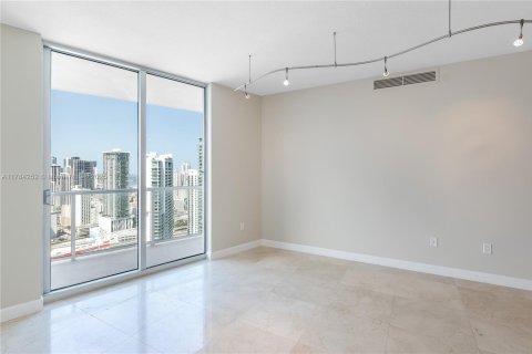 Condo in Miami, Florida, 2 bedrooms  № 1862704 - photo 7