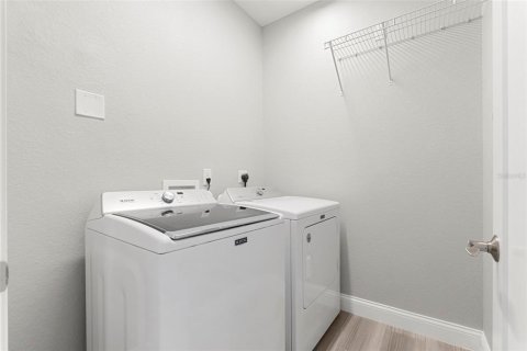 Villa ou maison à vendre à Englewood, Floride: 4 chambres, 184.78 m2 № 2408383 - photo 30