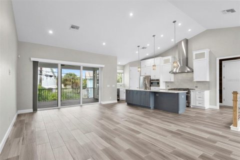 Villa ou maison à vendre à Englewood, Floride: 4 chambres, 184.78 m2 № 2408383 - photo 15