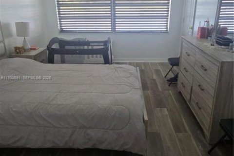 Condo in Miami, Florida, 1 bedroom № 2152480 - photo 20
