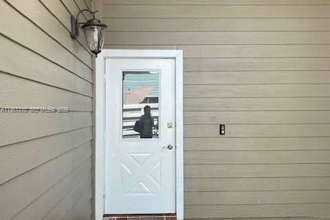 Снять в аренду виллу или дом в Майами, Флорида 3 спальни, 158.31м2, № 2007310 - фото 3