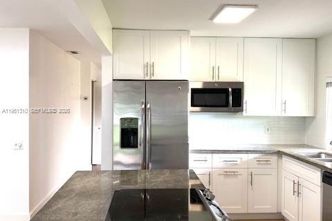 Снять в аренду виллу или дом в Майами, Флорида 3 спальни, 158.31м2, № 2007310 - фото 10