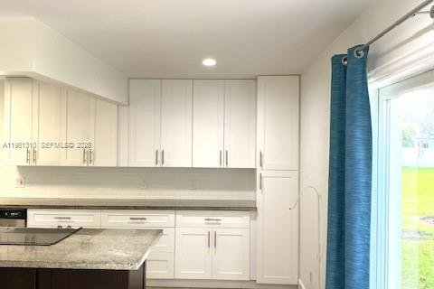 Снять в аренду виллу или дом в Майами, Флорида 3 спальни, 158.31м2, № 2007310 - фото 9