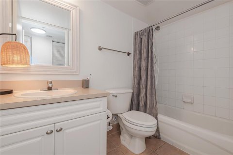 Copropriété à vendre à Fort Lauderdale, Floride: 2 chambres, 106.65 m2 № 2195003 - photo 2