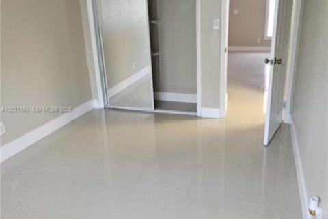 Appartement à louer à Pompano Beach, Floride: 2 chambres, 900.5 m2 № 2085927 - photo 6