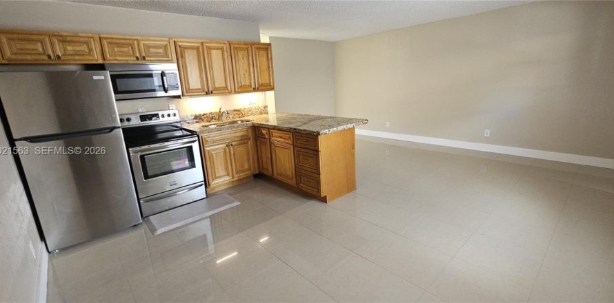 Appartement à Pompano Beach, Floride 2 chambres, 900.5 m2 № 2085927