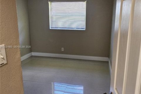 Appartement à louer à Pompano Beach, Floride: 2 chambres, 900.5 m2 № 2085927 - photo 5