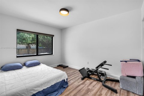 Casa en venta en Miami, Florida, 4 dormitorios, 198.81 m2 № 1971013 - foto 19