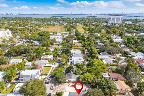 Casa en venta en Miami, Florida, 4 dormitorios, 198.81 m2 № 1971013 - foto 28