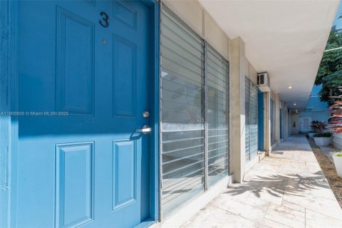 Снять в аренду квартиру в Майами-Бич, Флорида 41.81м2, № 1952205 - фото 16