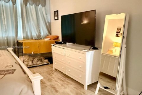 Casa en alquiler en Hollywood, Florida, 4 dormitorios, 234.58 m2 № 1991400 - foto 27