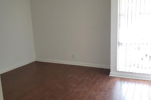 Townhouse in Plantation, Florida 4 bedrooms, 193.24 sq.m. № 2389946 - photo 16