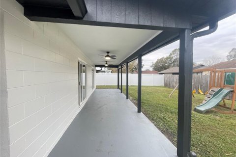 Casa en venta en Kissimmee, Florida, 3 dormitorios, 145.39 m2 № 1509954 - foto 26