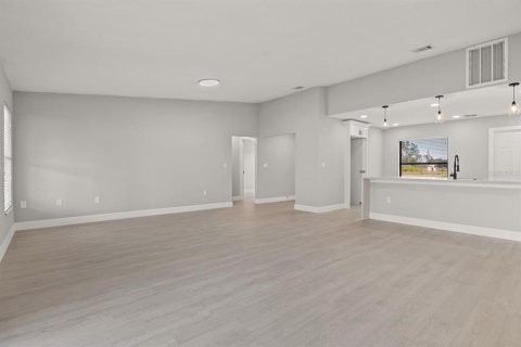 Casa en venta en Kissimmee, Florida, 3 dormitorios, 145.39 m2 № 1509954 - foto 7