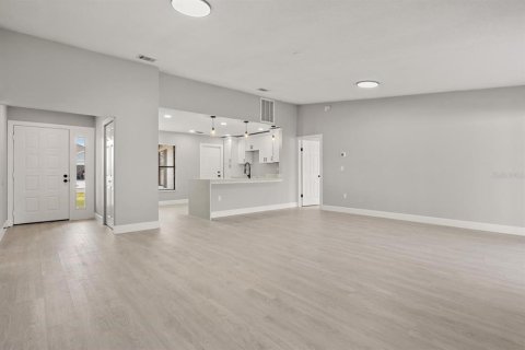 Casa en venta en Kissimmee, Florida, 3 dormitorios, 145.39 m2 № 1509954 - foto 5