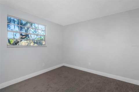 Adosado en alquiler en New Port Richey, Florida, 2 dormitorios, 85.84 m2 № 1858275 - foto 15
