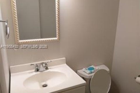 Copropriété à louer à Hallandale Beach, Floride: 2 chambres, 85.84 m2 № 1996036 - photo 19