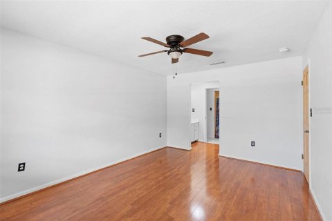 House in Deltona, Florida 3 bedrooms, 209.4 sq.m. № 1853455 - photo 22