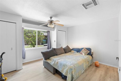 House in Deltona, Florida 3 bedrooms, 209.4 sq.m. № 1853455 - photo 27
