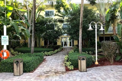 Condominio en alquiler en Fort Lauderdale, Florida, 1 dormitorio, 58.06 m2 № 2079242 - foto 15