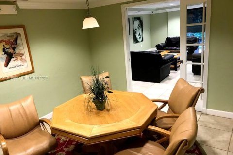 Condominio en alquiler en Fort Lauderdale, Florida, 1 dormitorio, 58.06 m2 № 2079242 - foto 23