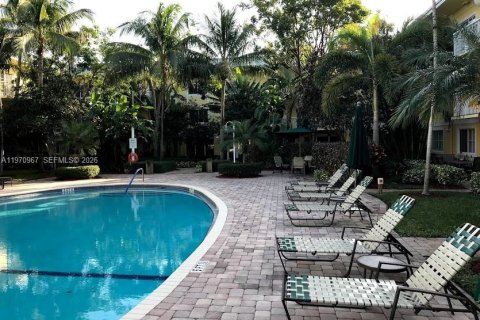 Condominio en alquiler en Fort Lauderdale, Florida, 1 dormitorio, 58.06 m2 № 2079242 - foto 14