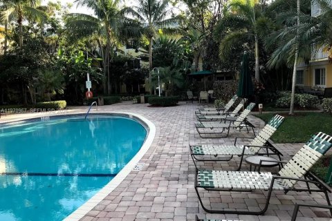 Condominio en alquiler en Fort Lauderdale, Florida, 1 dormitorio, 58.06 m2 № 2079242 - foto 13