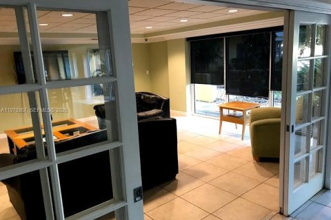 Condominio en alquiler en Fort Lauderdale, Florida, 1 dormitorio, 58.06 m2 № 2079242 - foto 19