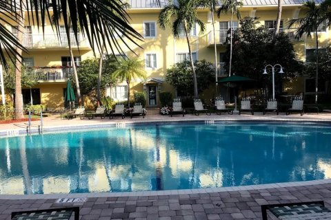 Condominio en alquiler en Fort Lauderdale, Florida, 1 dormitorio, 58.06 m2 № 2079242 - foto 12