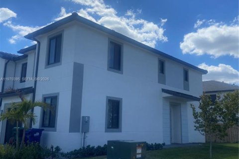 Купить таунхаус в Хомстед, Флорида 4 спальни, 163.51м2, № 2042921 - фото 17