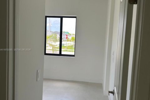 Купить таунхаус в Хомстед, Флорида 4 спальни, 163.51м2, № 2042921 - фото 10